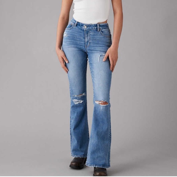 American Eagle Curvy Super High Rise Flare Jeans Distressed 14 Long - Picture 1 of 13